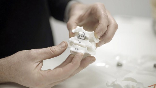 Spinal implant_Renishaw