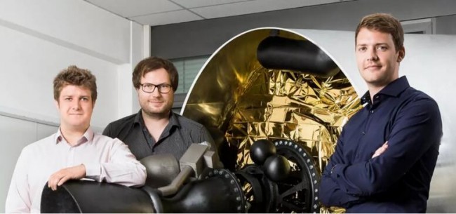 Aerospace_Isar_Person